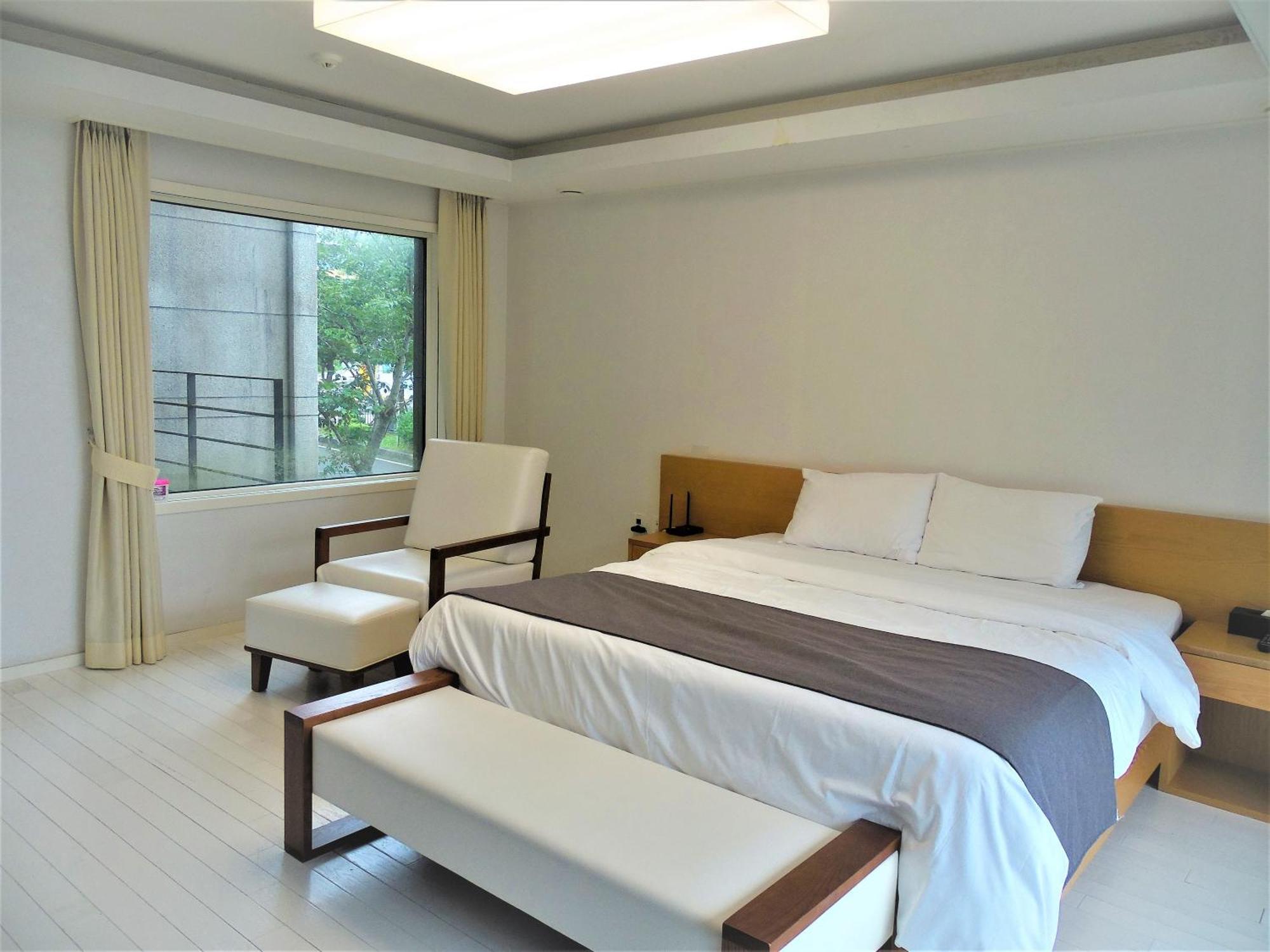 Healthcare Town Resort Seogwipo Bagian luar foto